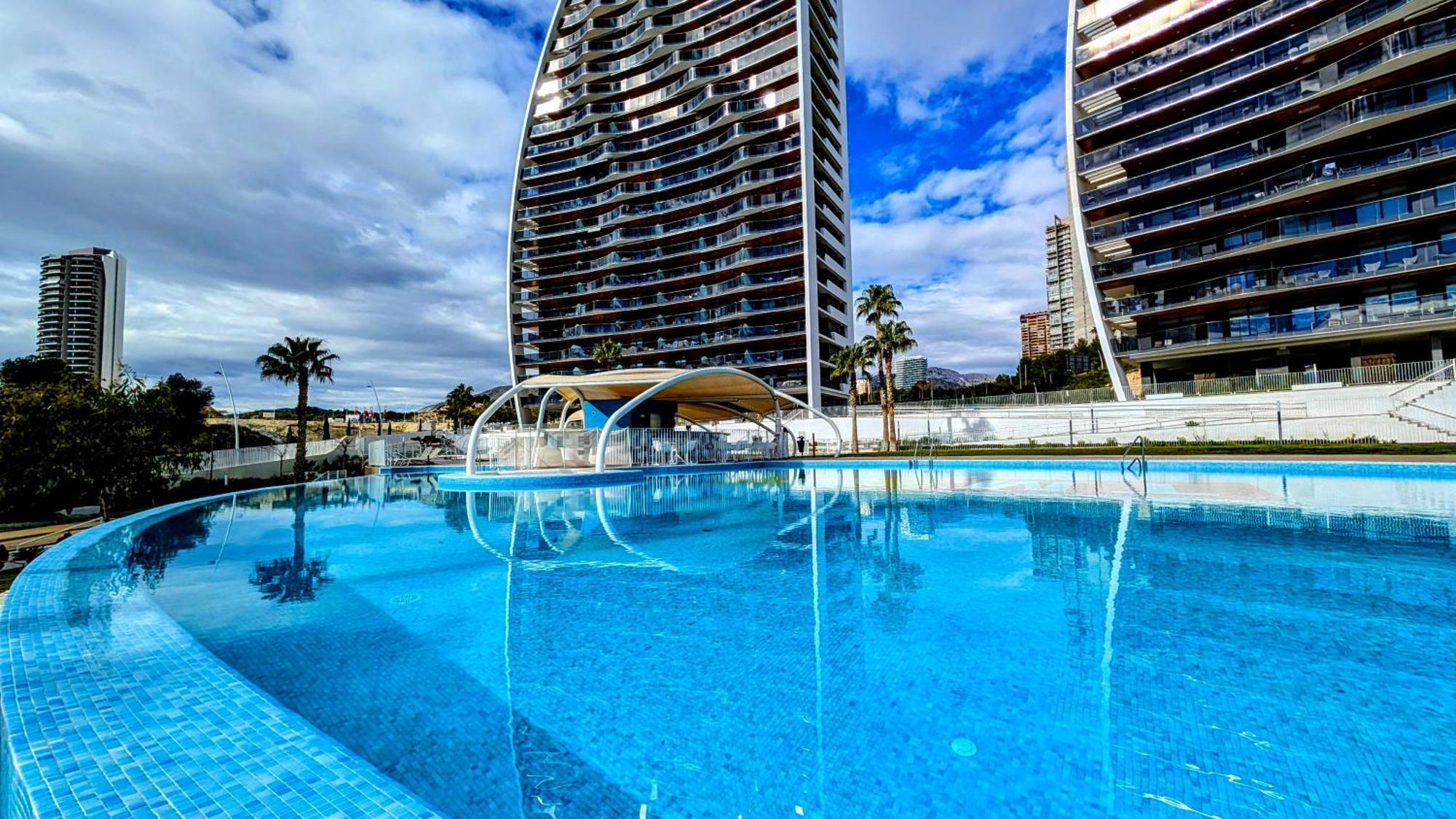 בנידורם Sunset Waves Magic Apartments מראה חיצוני תמונה